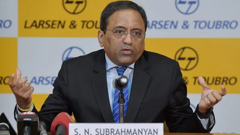 “ஞாயிறு எதற்காக விடுமுறை? வீட்டில் மனைவியின் முகத்தை எவ்வளவு நேரம் தான் பார்த்துக் கொண்டிருப்பீர்கள்?”, எல் அண்டு டி., நிறுவனத்தின் தலைவர் சுப்ரமணியன்!