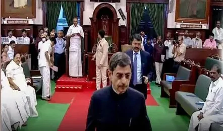 ஆளுநர் ரவி மீண்டும் வெளிநடப்பு!