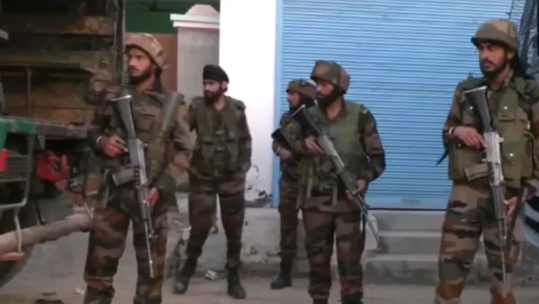 ஜம்மு காஷ்மீர்: பூஞ்ச் ​​மறைவிடத்தில் பெருமளவிலான ஆயுதங்கள் மீட்கப்பட்டுள்ளன.