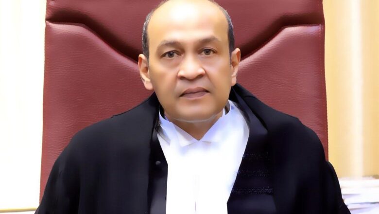 டெல்லி உயர் நீதிமன்ற நீதிபதி வீட்டில் கட்டு கட்டாக பணம் கண்டுபிடிக்கப்பட்டது!