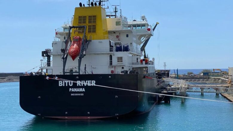 ஆப்பிரிக்காவில் கடற்கொள்ளையர்களால் தமிழகத்தைச் சேர்ந்த 2 என்ஜினியர்கள் உட்பட 7 பேர் கடத்தல்