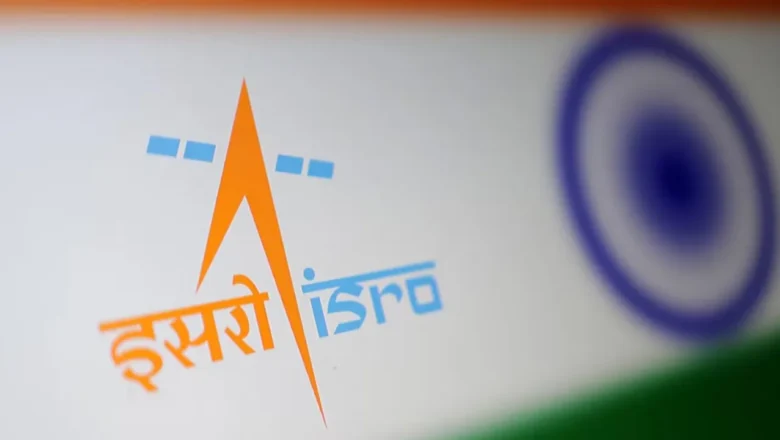 ஸ்பேடெக்ஸ் (SpaDeX) செயற்கைக்கோள்களை இரண்டாவது முறையாக வெற்றிகரமாக இணைத்து இஸ்ரோ சாதனை படைத்துள்ளது.