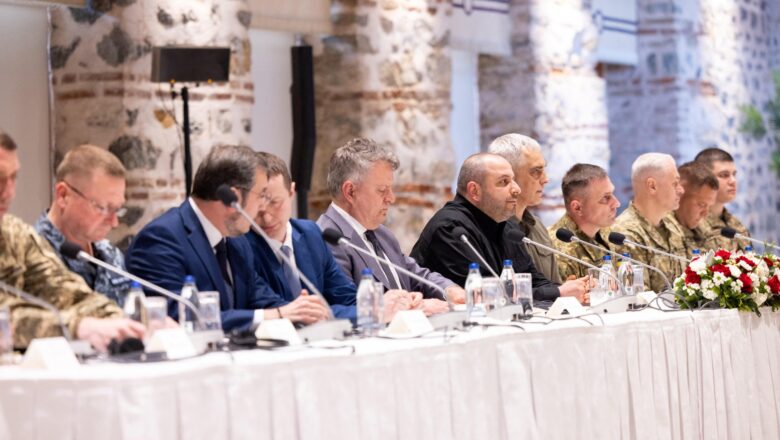 ரஷ்யாவும் உக்ரைனும் 1,000 கைதிகள் பரிமாற்றத்தில் உடன்பட்டன, ஆனால் போர் நிறுத்தம் இல்லை.