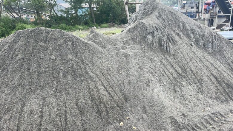 தமிழகத்தில் கட்டுமானப் பொருட்களை எடுத்துச் செல்லும் வாகனங்களுக்கு ‘ஆன்லைன் நடைச்சீட்டு’ கட்டாயம் – கனிம வளத்துறை புதிய உத்தரவு