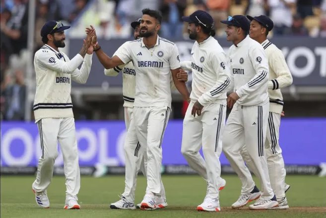 கிரிக்கெட்: இங்கிலாந்து அணியை வீழ்த்தி இந்தியா அபார வெற்றி!