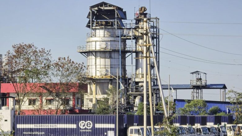 மத்தியப் பிரதேசம், யூனியன் கார்பைடு ஆலையில் 350 டன்  கழிவுகள் எரிக்கப்பட்டன.