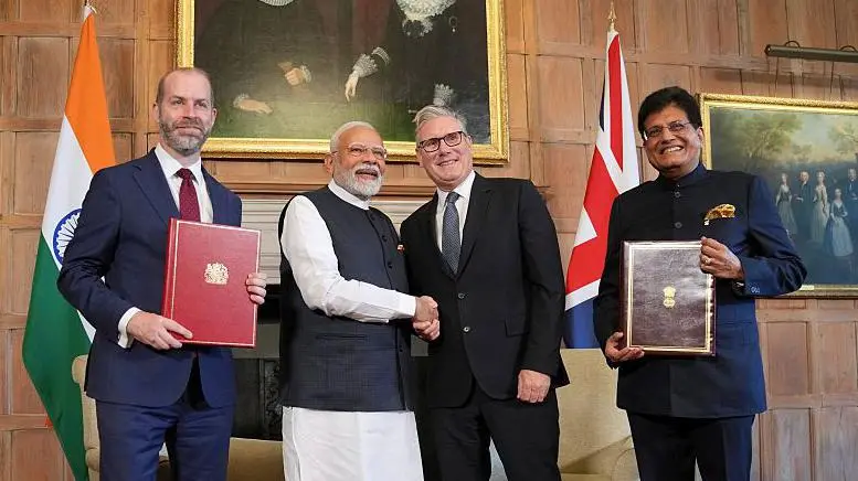 பிரிட்டன்–இந்தியா வர்த்தக ஒப்பந்தம்: இந்தியாவில் விலை குறைய உள்ள முக்கிய பொருட்கள்!