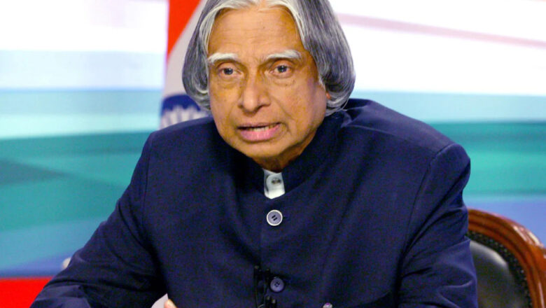 மக்களின் தலைவர் டாக்டர் ஏ.பி.ஜே. அப்துல் கலாம் — கனவுகளால் எழுந்த இந்தியாவின் நாயகன்!