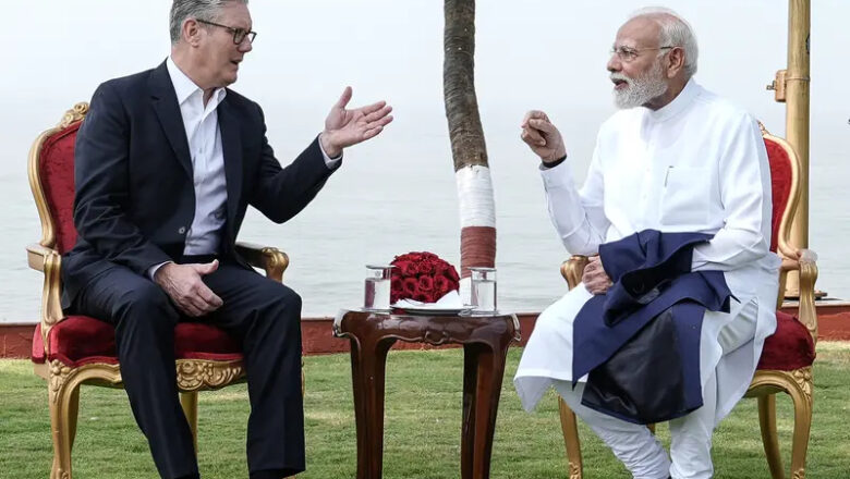 இந்தியாவிற்கு முதல் முறையாக வருகை தந்துள்ள இங்கிலாந்து பிரதமர் கீர் ஸ்டார்மர்!