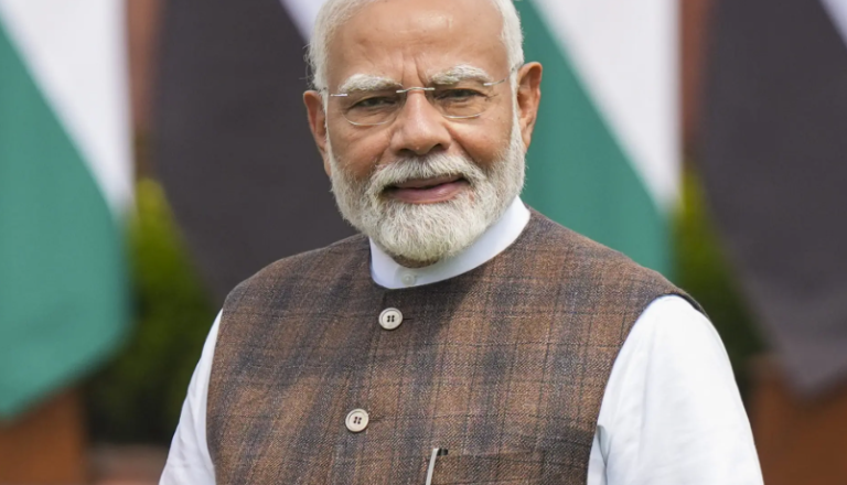 தென்னாப்பிரிக்காவில் நடைபெறும் ஜி20 உச்சி மாநாட்டில் கலந்து கொள்ள பிரதமர் இன்று மோடி புறப்பட்டார்.