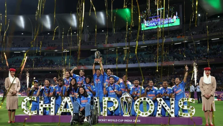 உலக கோப்பை பெண்கள் கிரிக்கெட் : இந்தியா கோப்பையை முதல் முறையாக வென்று வரலாற்று சாதனை!